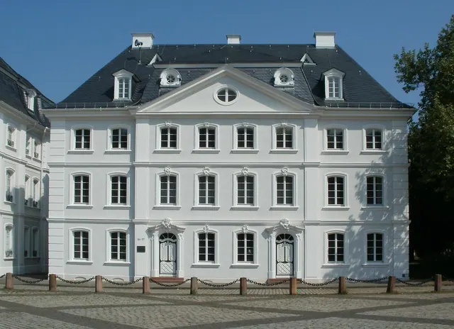 saarbruecken, ludwigsplatz, house, building, front, facade, exterior, property, apartments, home, living, real estate, restored, classic, architecture, old, historic, gray home, sa