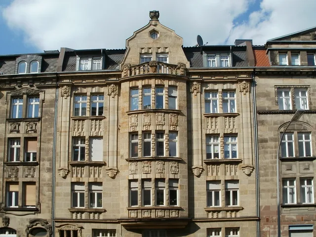 house, building, windows, oriel, saarbruecken, architecture, construction, residential, structure, apartment, exterior, facade, home, restored, historic, classic. Contractor licensing for preservation work: who is on the hook