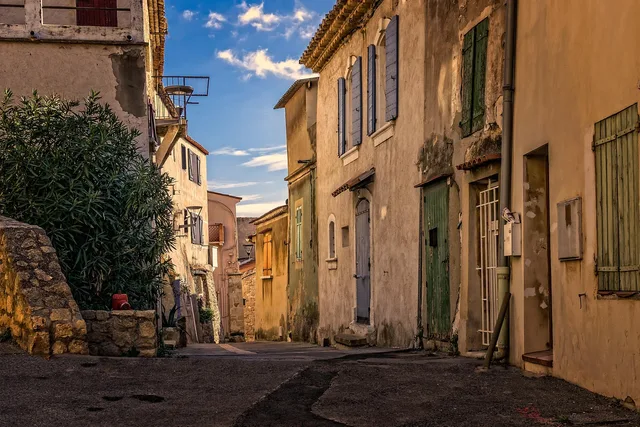 alley, historic center, historical, old, france, architecture, old building, old house, facade, empty, old houses, masonry, house facade, rustic, shutter, fos-sur-mer, france, france, france, france, france, old house. What does a preservation specialist do in an old house?